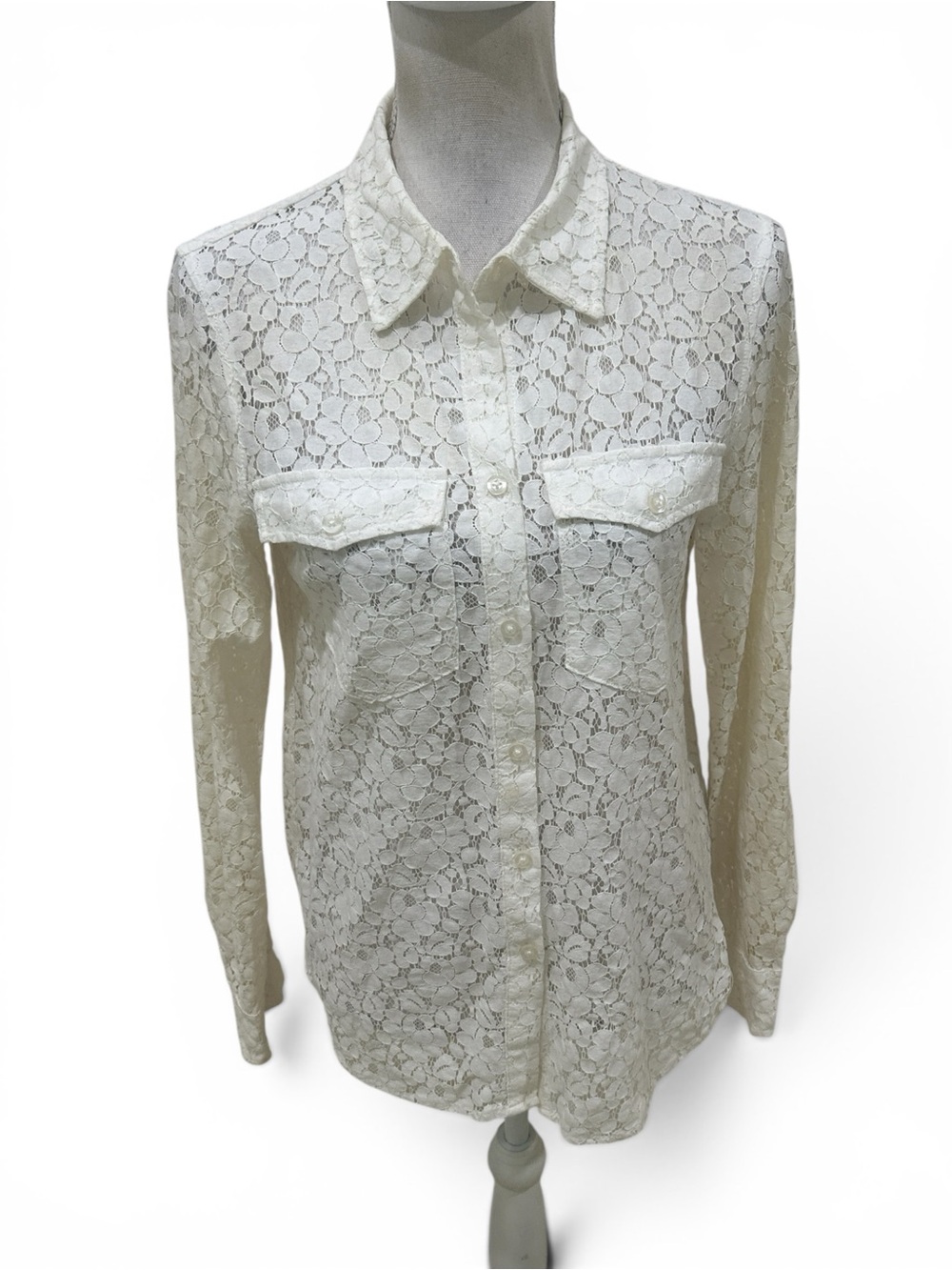 Sisters Cream Lace Button-Up collared Blouse with chest flap pockets size medium